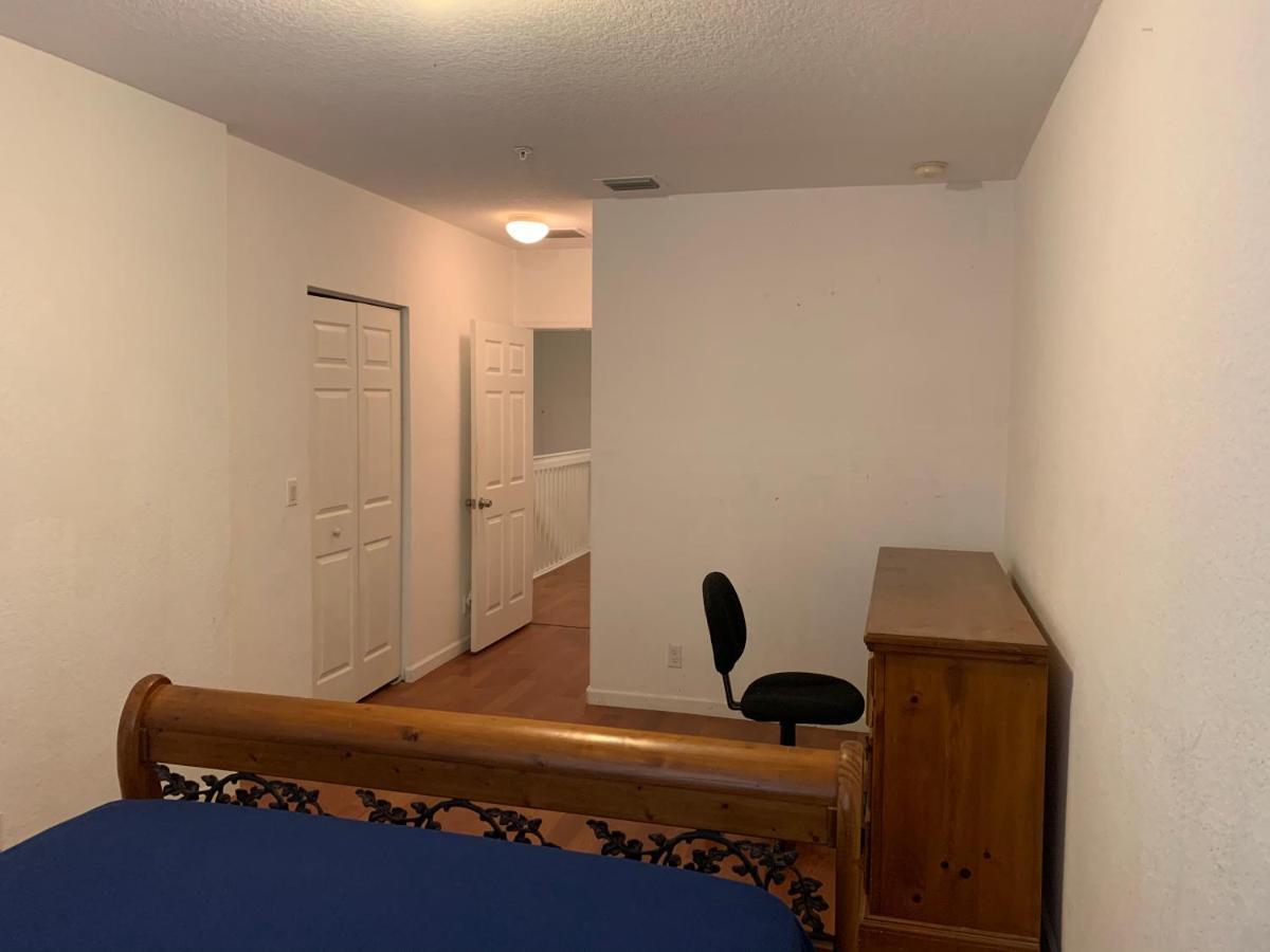 Bedroom Suite In Lauderdale Lakes Townhome Fort Lauderdale Exteriör bild