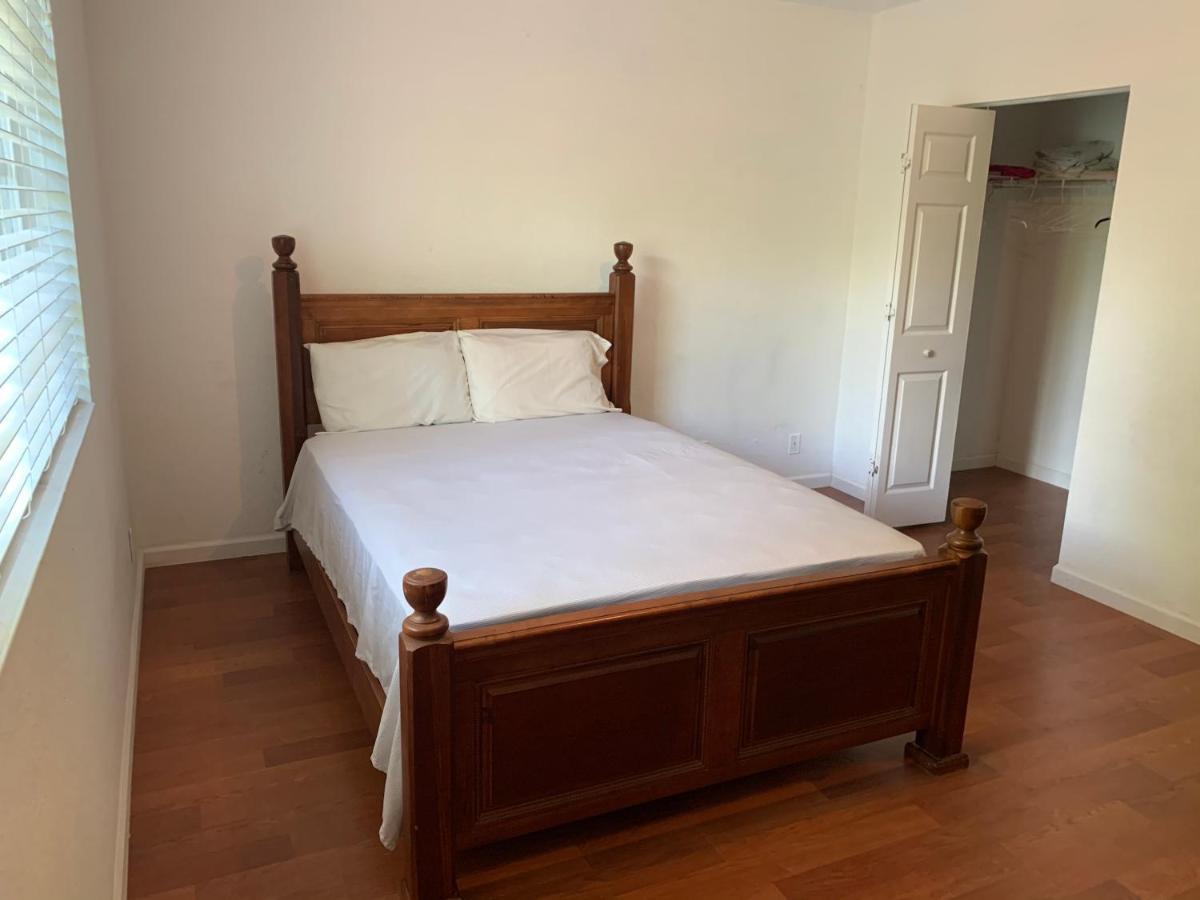 Bedroom Suite In Lauderdale Lakes Townhome Fort Lauderdale Exteriör bild