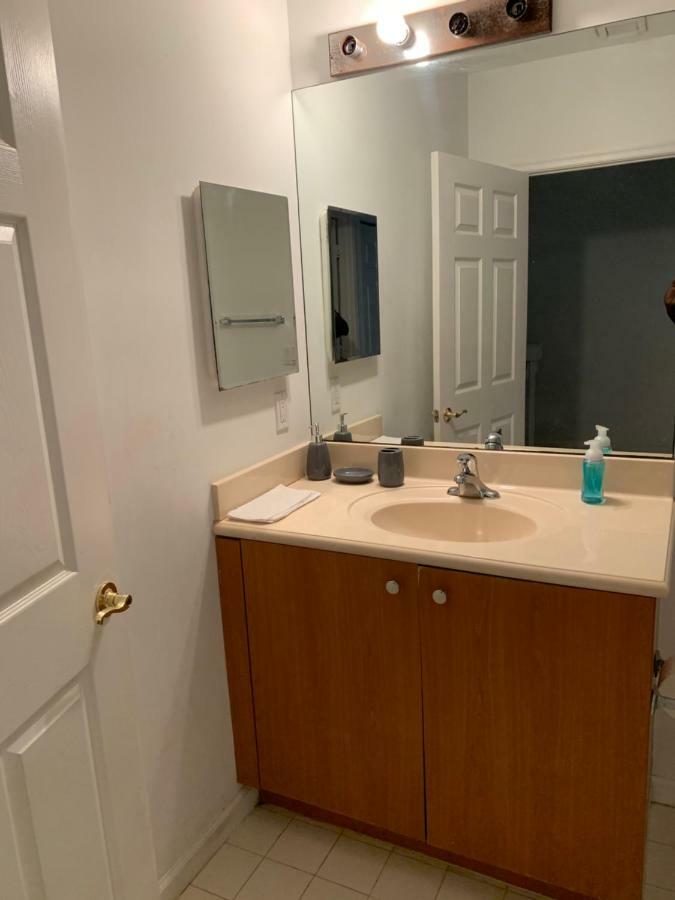 Bedroom Suite In Lauderdale Lakes Townhome Fort Lauderdale Exteriör bild